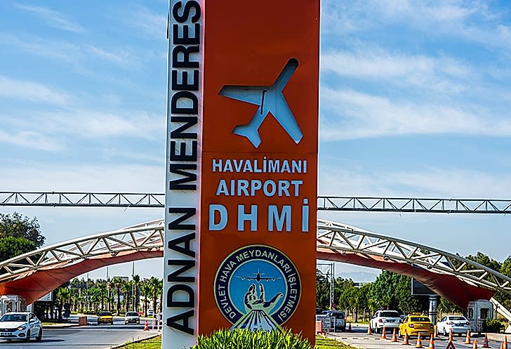 Adnan Menderes Havalimanı